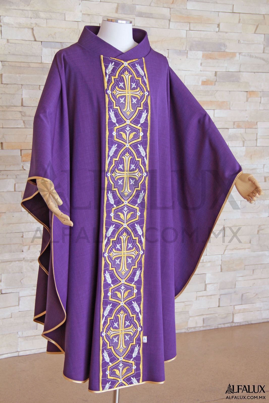 04 IMPERIAL2 Alfalux Casulla Morado Central 200 (4)